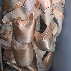 Used Pointe Shoes